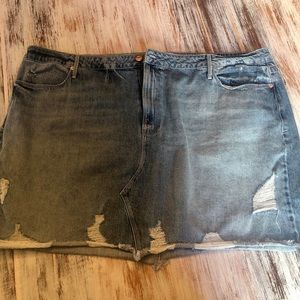 Good American plus size 24 distressed mini skirt